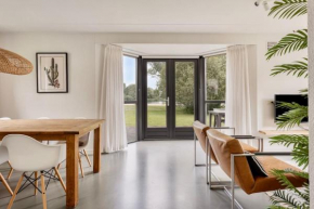 Vakantiehuis aan het water -incl laadpaal-